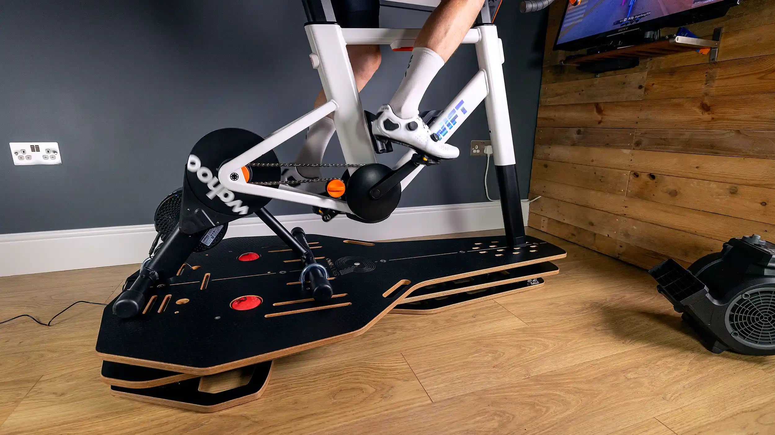Omnirocker Turbo V2 with the Zwift Bike.