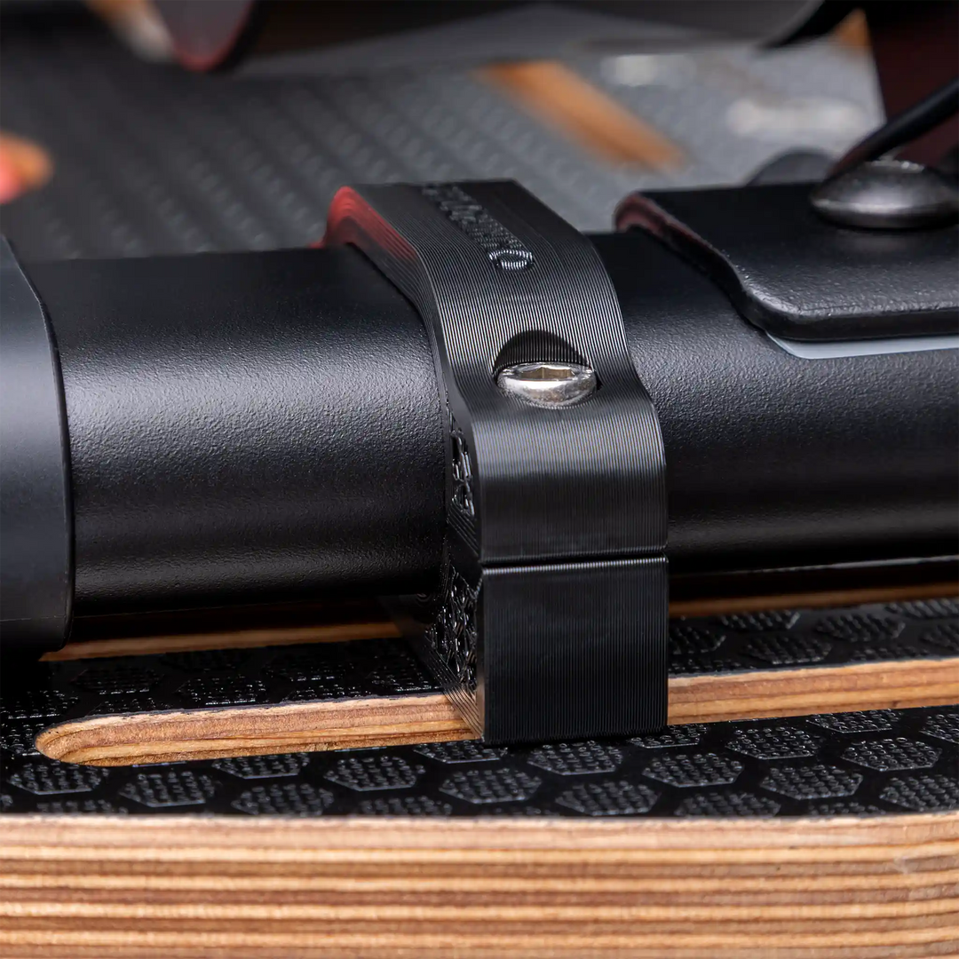 Omnirocker fixing mount for the Wahoo Kickr Core V2. Rear fixing.